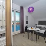 Apartment Cozy In With Sauna Rogoznica (Sibenik-Knin)