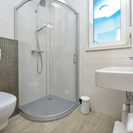 Cozy In With Sauna Rogoznica (Sibenik-Knin)